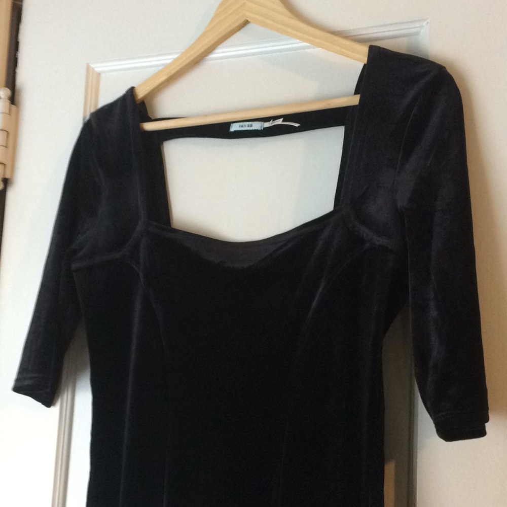 ⭐️Urban Outfitters Velvet Bodycon Dress ⭐️
